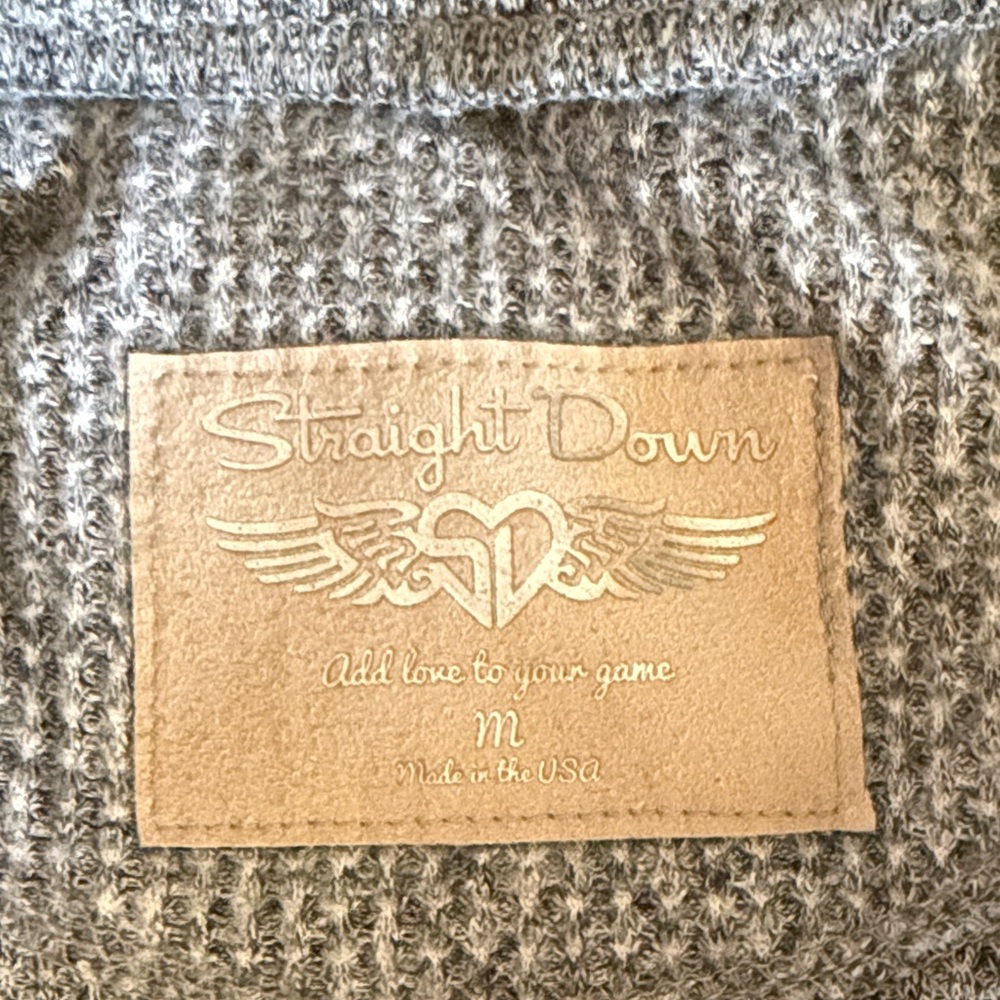 Gray Ribbed Knit lightweight Sweater - Picture 2 of 4